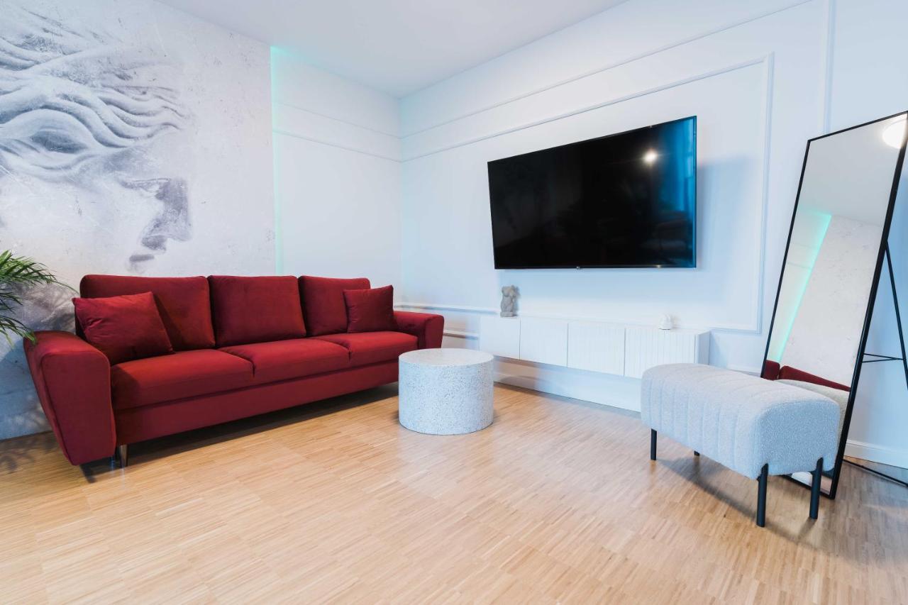 Very Berry - Dabrowskiego 89 - Jezyce, Self Check In 24H, Parking, Lift Познань Екстер'єр фото